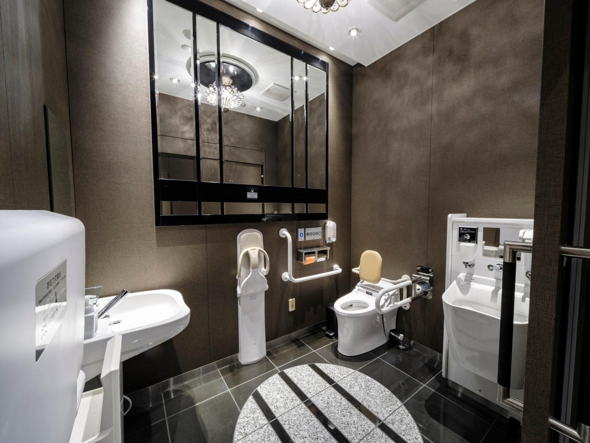 Apa Hotel Akihabarasuehirocho Ekimae -Electric Town- โตเกียว ภายนอก รูปภาพ